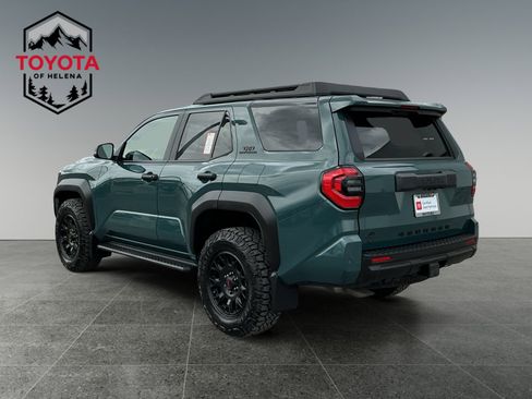 Certified 2025 Toyota 4Runner TRD Off-Road AWD/4WD image 3