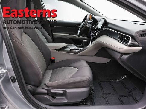 Used 2021 Toyota Camry LE FWD image 23