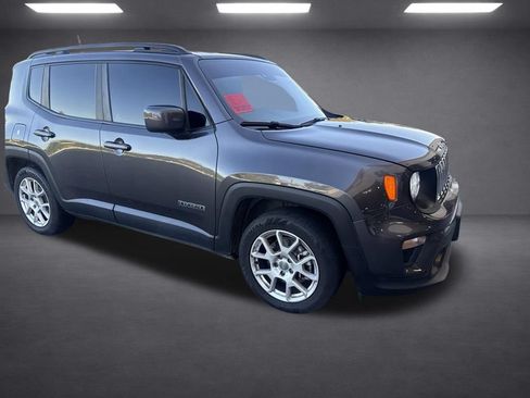 Used 2021 Jeep Renegade Latitude FWD image 11