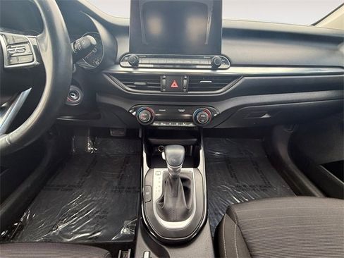 Used 2019 Kia Forte S image 11