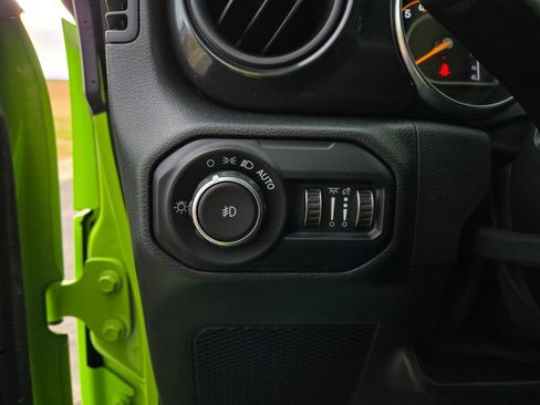 Used 2021 Jeep Wrangler Unlimited Sport image 13