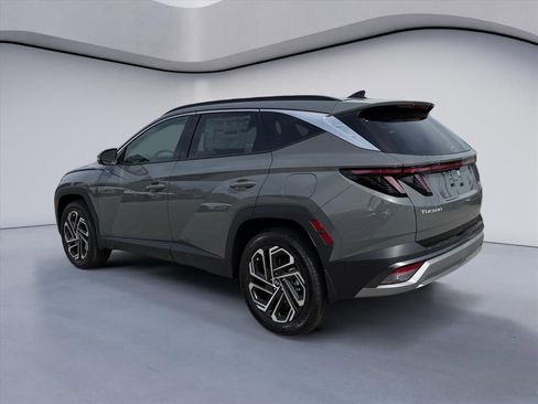 New 2026 Hyundai Tucson Limited AWD/4WD image 3