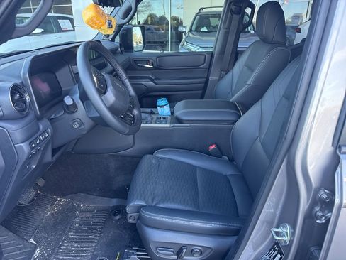 Used 2025 Toyota Land Cruiser image 7