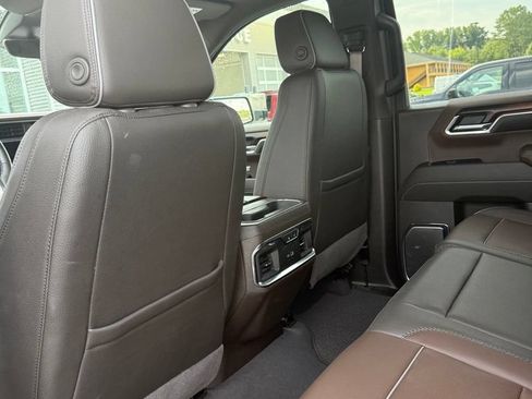 Used 2024 GMC Sierra 1500 Denali w/ Technology Package AWD/4WD image 14