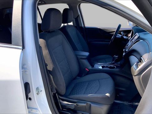 Used 2021 Chevrolet Equinox LT AWD/4WD image 9