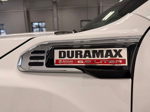 Used 2024 GMC Sierra 3500 Denali w/ Denali Reserve Package AWD/4WD image 28