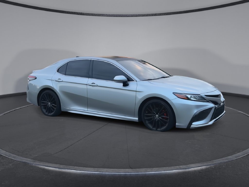 Used 2022 Toyota Camry XSE w/ Navigation Package FWD image 2
