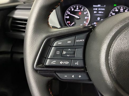 Used 2025 Subaru Crosstrek 2.5i Limited w/ Crosstrek Mirror Package image 11