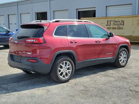 Used 2017 Jeep Cherokee Latitude w/ Safety/Convenience Group AWD/4WD image 7