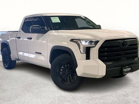 Used 2022 Toyota Tundra SR5 image 1