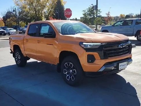 Used 2026 Chevrolet Colorado Z71 w/ Technology Package AWD/4WD image 39