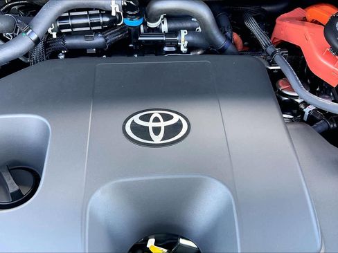 New 2026 Toyota RAV4 SE AWD/4WD image 17