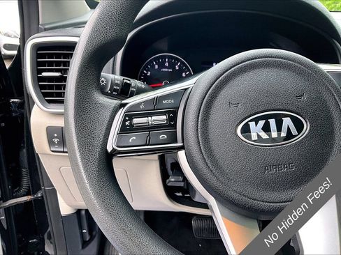 Used 2022 Kia Sportage LX AWD/4WD image 13