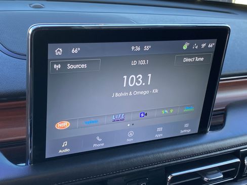 Used 2022 Lincoln Aviator Reserve w/ Equipment Group 201A image 21