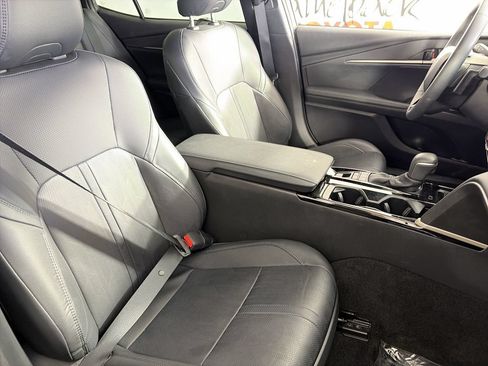 Used 2025 Toyota Camry XSE FWD image 23