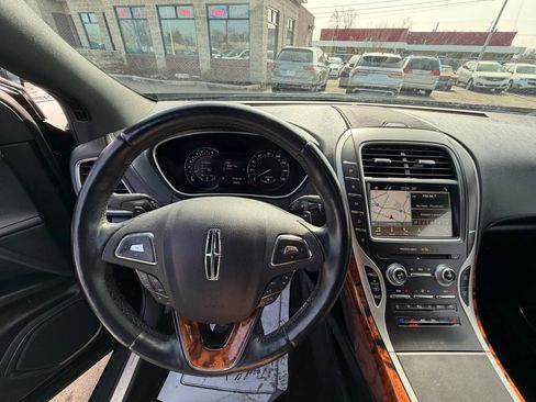 Used 2018 Lincoln MKX Reserve w/ Lincoln MKX Climate Package image 19