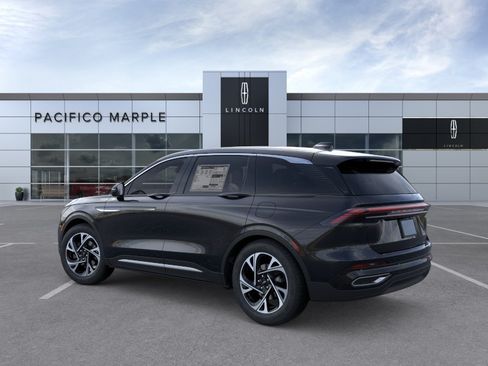 New 2026 Lincoln Nautilus Premier w/ Equipment Group 102A AWD/4WD image 4