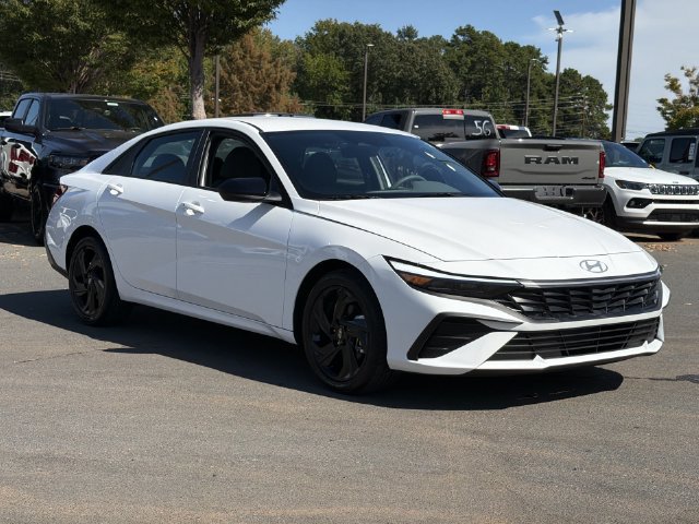 Used 2026 Hyundai Elantra Sport w/ Cargo Package FWD image 14