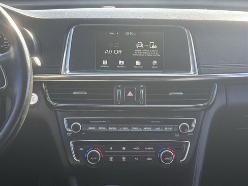 Used 2018 Kia Optima EX image 31