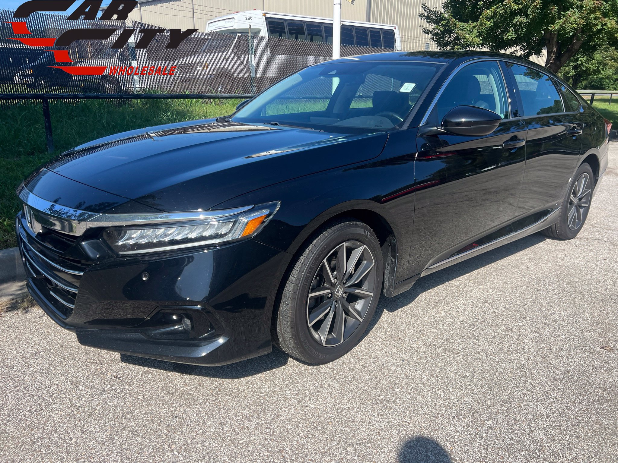 Used 2021 Honda Accord EX-L image 1