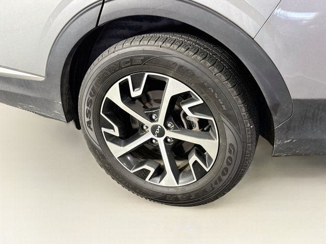 Certified 2024 Kia Sportage EX AWD/4WD image 29