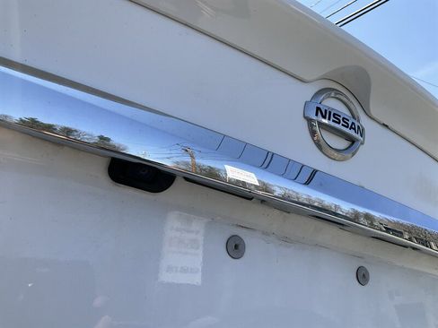 Used 2015 Nissan Sentra SV w/ Style Package image 10