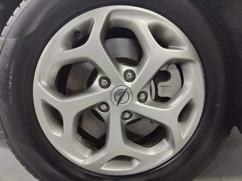 Used 2024 Chrysler Pacifica Limited image 31