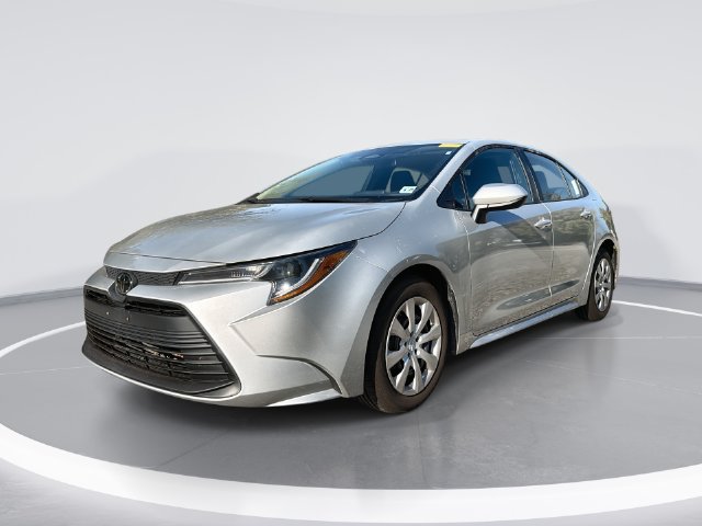 Used 2024 Toyota Corolla LE FWD image 1