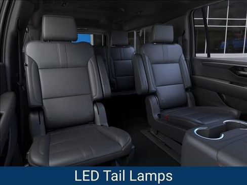 New 2026 Chevrolet Suburban RST w/ Advanced Technology Package AWD/4WD image 19