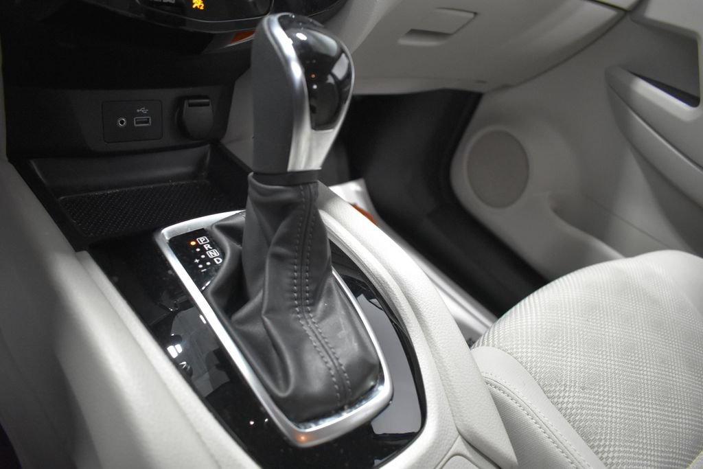 Used 2021 Nissan Rogue Sport SV AWD/4WD image 19
