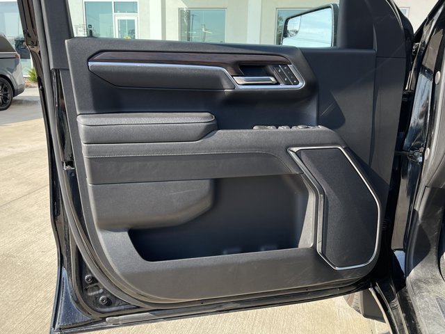 Used 2025 GMC Sierra 1500 SLT AWD/4WD image 9