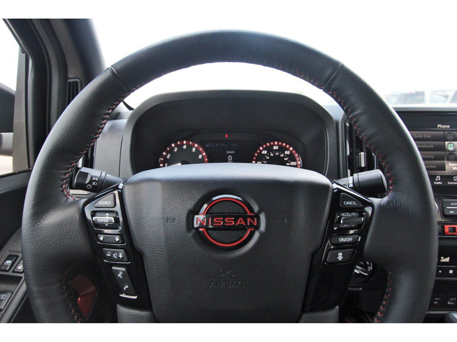 Used 2026 Nissan Frontier PRO-4X w/ Tow Package AWD/4WD image 16