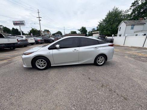 Used 2020 Toyota Prius Prime XLE FWD image 36