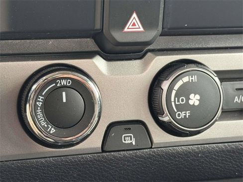 Used 2021 Toyota Tacoma SR w/ SX Package image 6