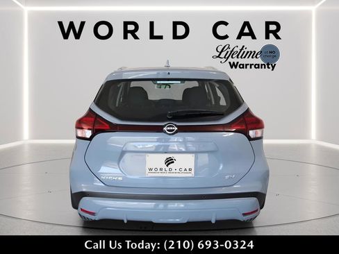 Used 2024 Nissan Kicks SV FWD image 6