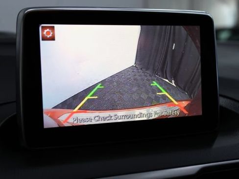 Used 2015 MAZDA MAZDA3 i Sport FWD image 17