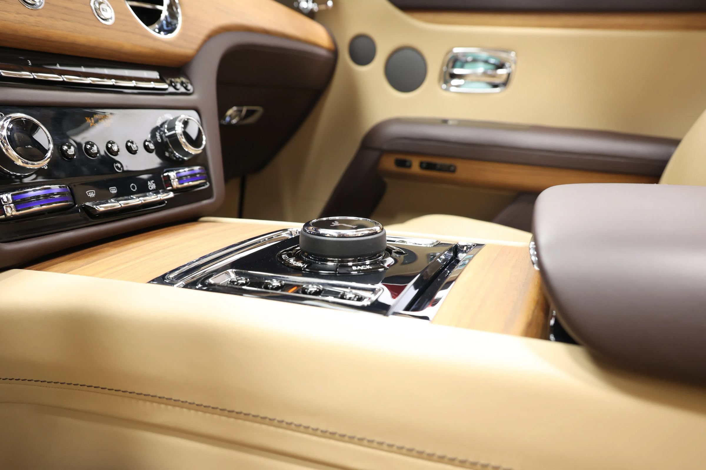 Used 2022 Rolls-Royce Ghost w/ Ghost Package AWD/4WD image 48