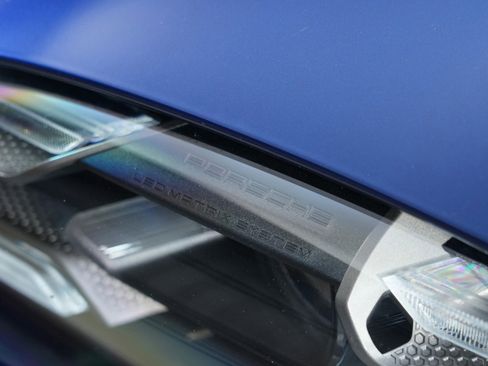 Used 2020 Porsche Taycan 4S w/ Premium Package image 58