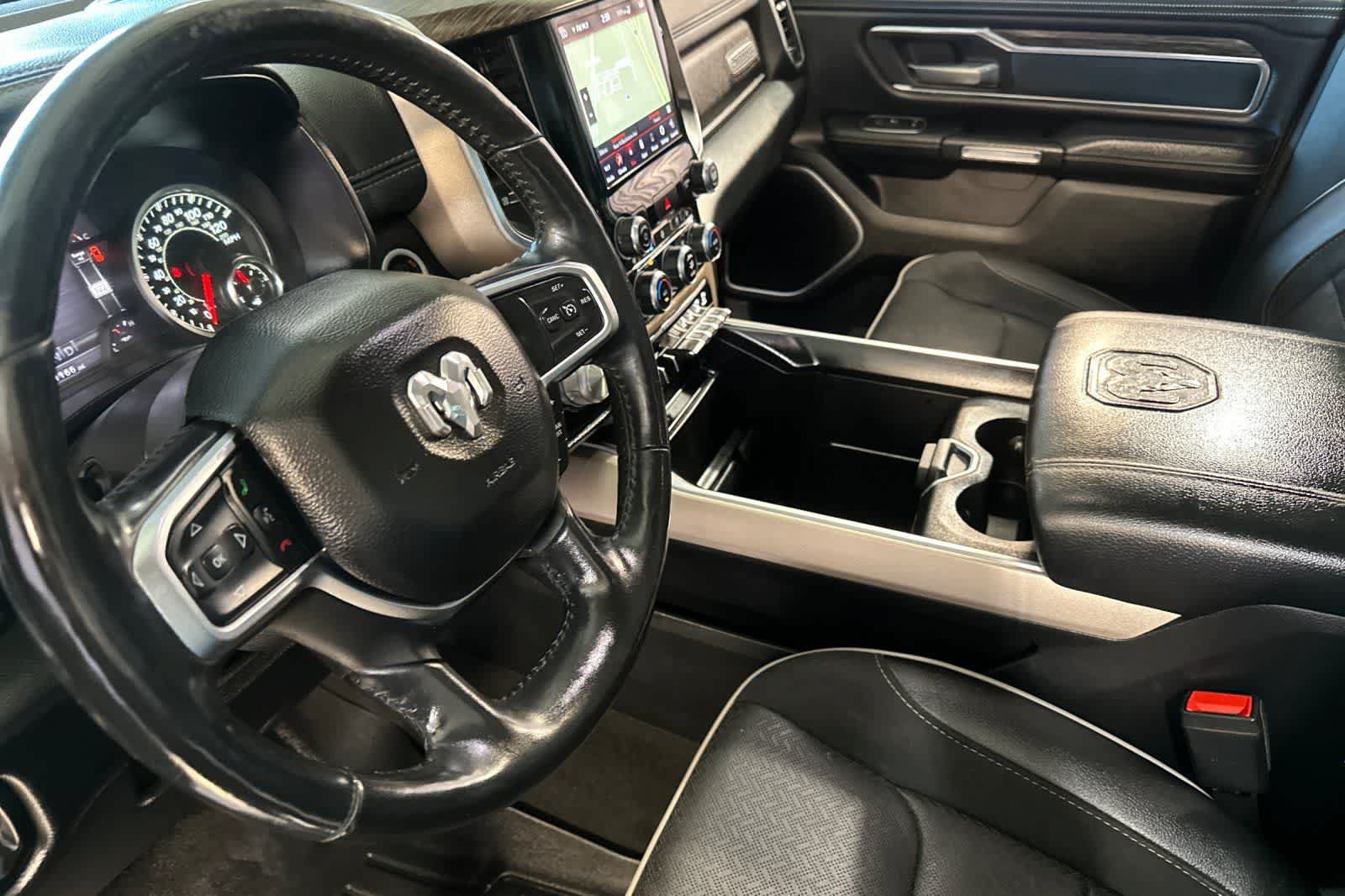 Used 2020 RAM 1500 Laramie AWD/4WD image 11