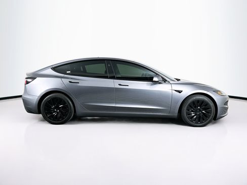 Used 2025 Tesla Model 3 Long Range AWD/4WD image 10