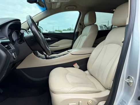 Used 2018 Buick Envision Preferred FWD image 9