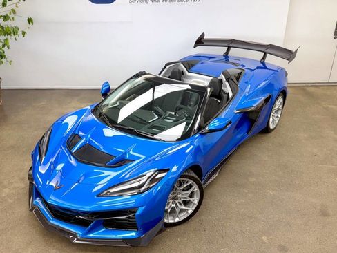 Used 2026 Chevrolet Corvette ZR1 w/ ZR1 Carbon Fiber Aero Package image 42