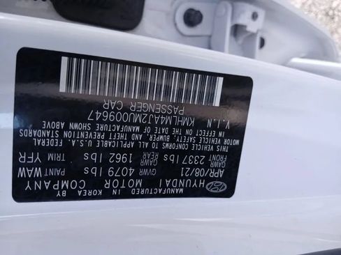 Used 2021 Hyundai Elantra Blue image 30