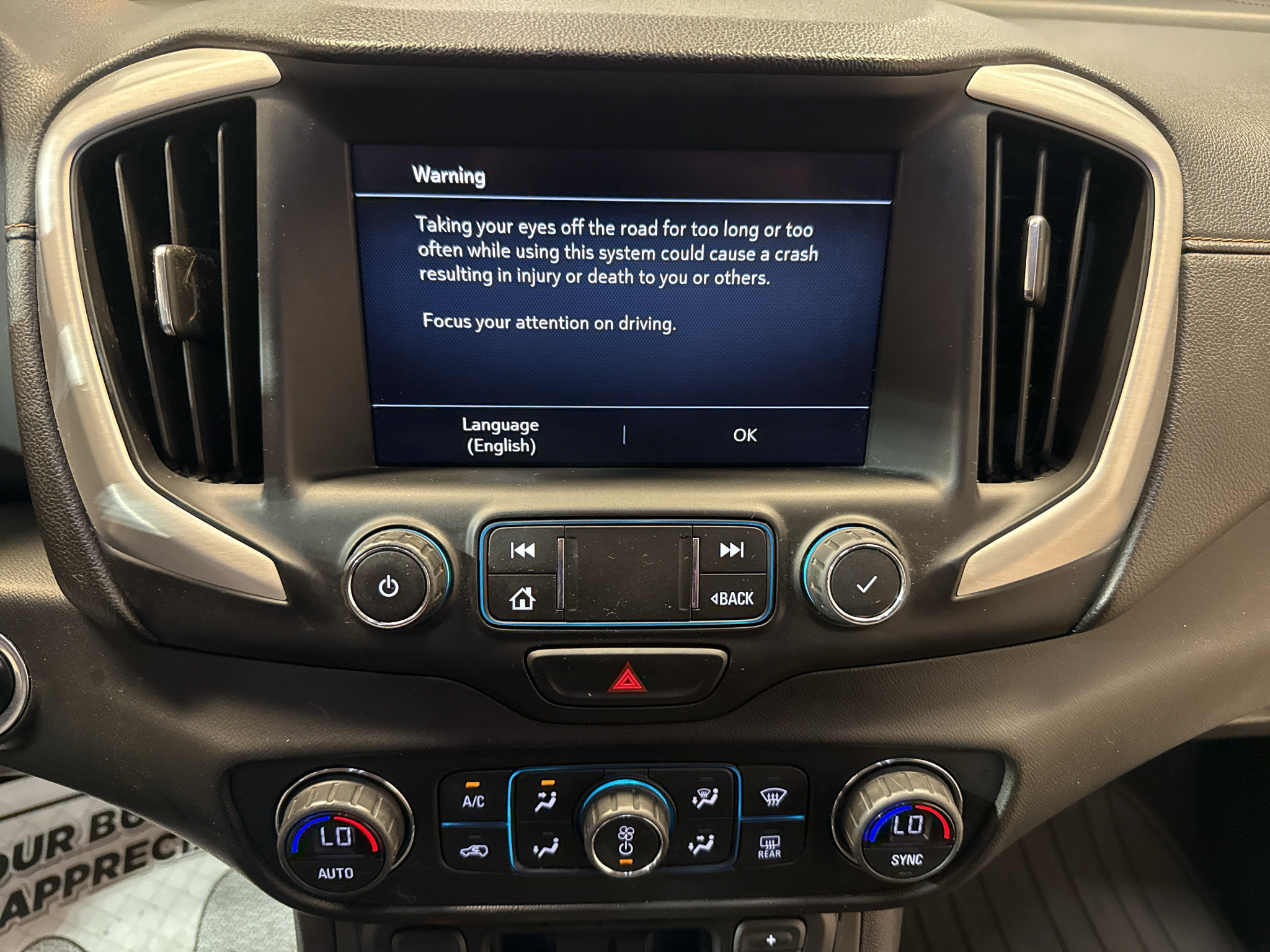Used 2021 GMC Terrain SLE w/ Driver Convenience Package AWD/4WD image 19