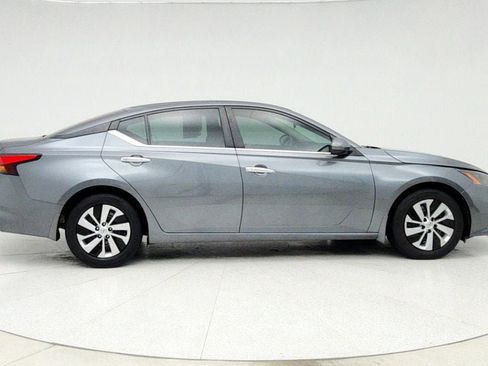 Used 2022 Nissan Altima 2.5 S image 4