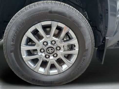 Certified 2026 Toyota Tacoma Limited AWD/4WD image 30