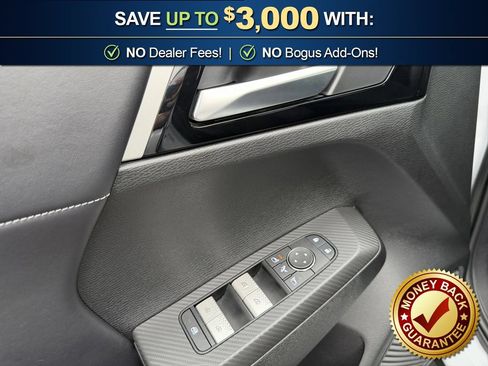 Used 2025 Mitsubishi Outlander SE AWD/4WD image 18