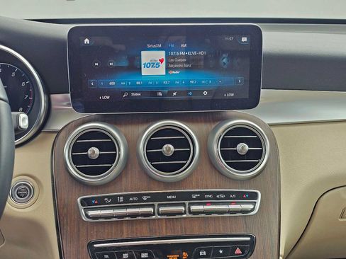 Used 2022 Mercedes-Benz GLC 300 image 26
