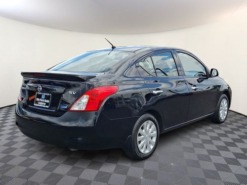 Used 2014 Nissan Versa SV FWD image 7