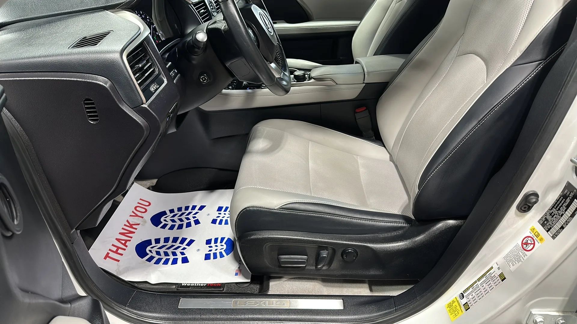 Used 2017 Lexus RX 350 AWD w/ Accessory Package image 9